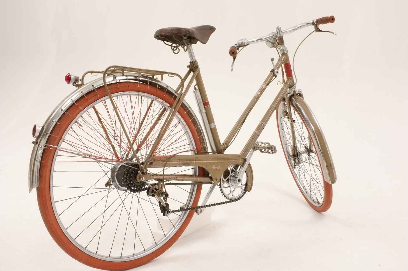 expo à bicyclette - crédit vélocité15